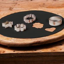 Charger l'image dans la galerie, FunCakes Pâte à Sucre Étalée - Raven Black - 430 g