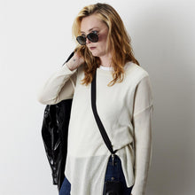 Load image into Gallery viewer, Tour de cou/bandoulière smartphone universelle en tissu - (2 couleurs disponibles, aléatoire)