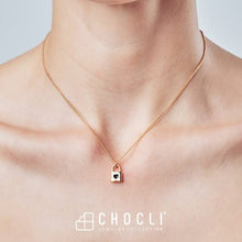 Charger l'image dans la galerie, Collier plaqué or 18 carats CHOCLI "love lock" - cadenas avec cœur