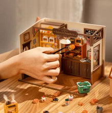 Load image into Gallery viewer, DIY Miniature House - Becka's Baking House (ROLIFE)