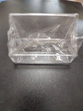 Load image into Gallery viewer, Porte-cartes de bureau transparent en acrylique sous son film protecteur d'origine