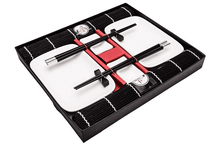 Charger l'image dans la galerie, Coffret service à sushi noir pour 2 personnes