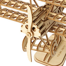 Load image into Gallery viewer, Rolife Airplane - Mise en scène de la maquette terminée
