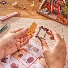 Load image into Gallery viewer, Rolife A-Frame Cabin - Montage des pièces prédécoupées
