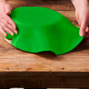 FunCakes Rolled Sugarpaste Disc -Spring Green-
