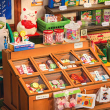 Load image into Gallery viewer, Rolife Nostalgic Corner Shop - Éclairage chaud en fonctionnement
