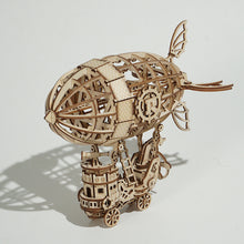 Load image into Gallery viewer, Rolife Airship - Mise en scène du modèle terminé

