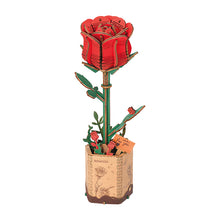 Charger l'image dans la galerie, Rowood Red Rose - Rose rouge en bois montée, vue détourée
