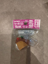 Load image into Gallery viewer, Gomme puzzle japonaise Iwako part de gâteau au chocolat et crème marron gourmande
