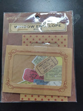 Load image into Gallery viewer, Lot de 8 enveloppes à fenêtre de style vintage avec des motifs à pois rouges sur fond façon kraft, marque Amifa.
