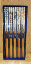 Load image into Gallery viewer, Box Flowers &amp; Crane 5 Pairs of Chopsticks - Tokyo Design Studio
