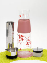 Charger l&#39;image dans la galerie, Carafe en verre avec infuseur à thé motif Sakura
