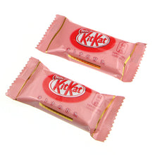 Load image into Gallery viewer, Mini Raspberry Kit Kat (135g)
